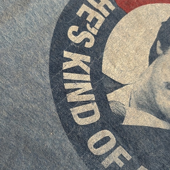 Ron Burgundy Graphic t-shirt size medium/large - Picture 6 of 7